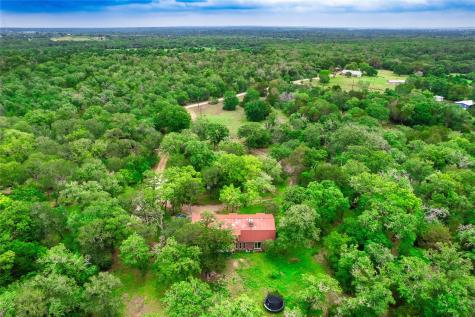 222 Indiana Road Lockhart TX 78644