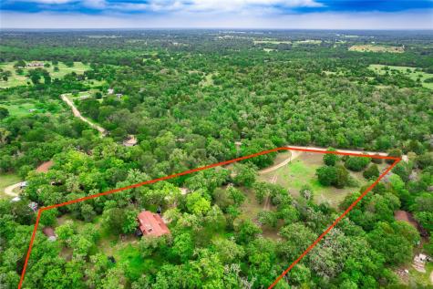 222 Indiana Road Lockhart TX 78644