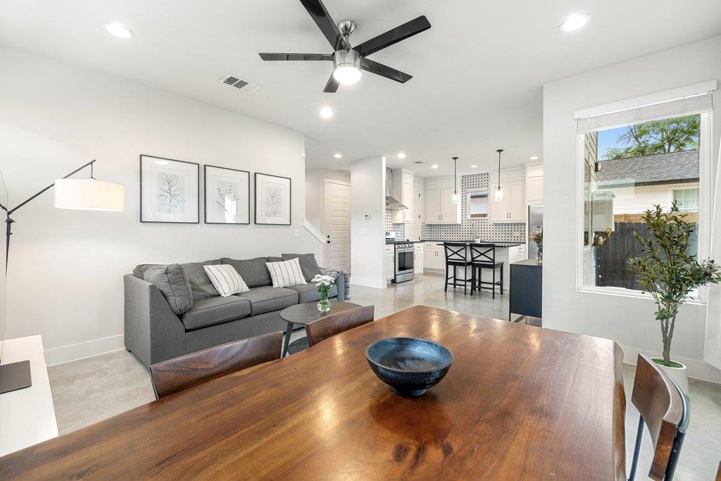 1182 Ridgeway Drive Austin TX 78702