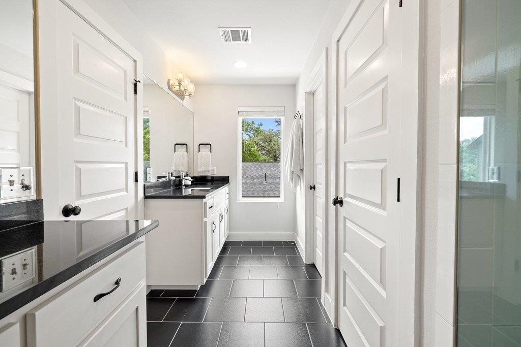 1182 Ridgeway Drive Austin TX 78702