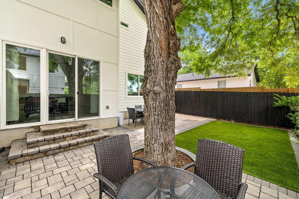 1182 Ridgeway Drive Austin TX 78702