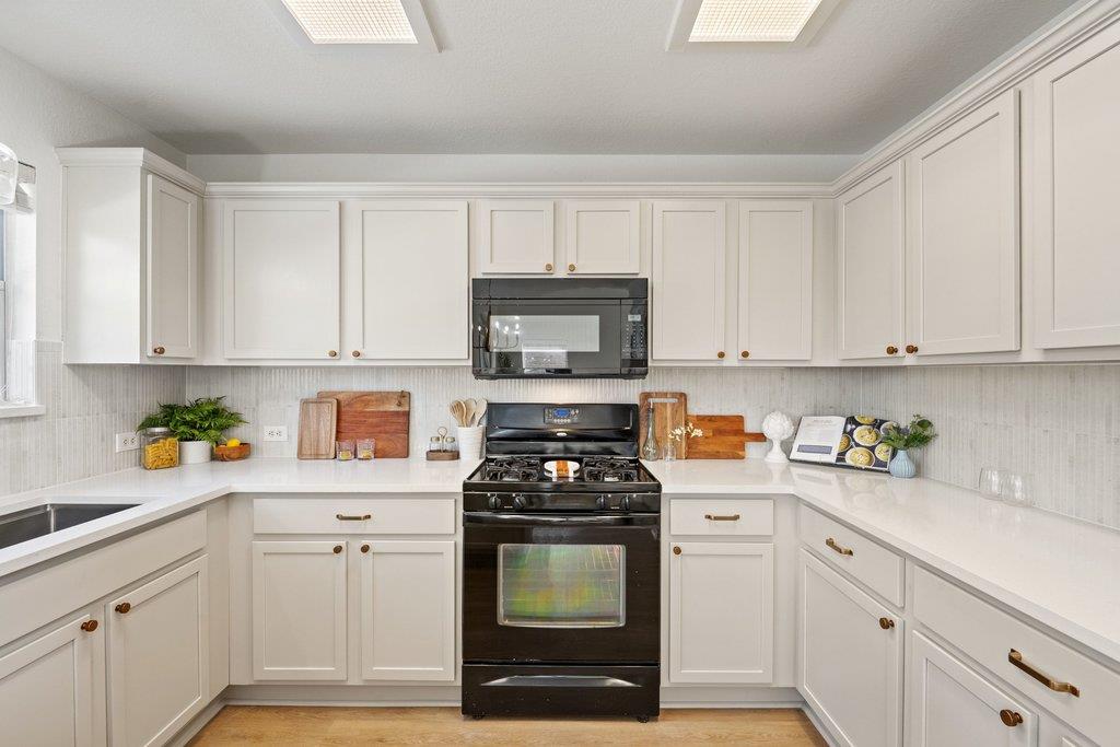 11416 Dog Leg Drive Austin TX 78717