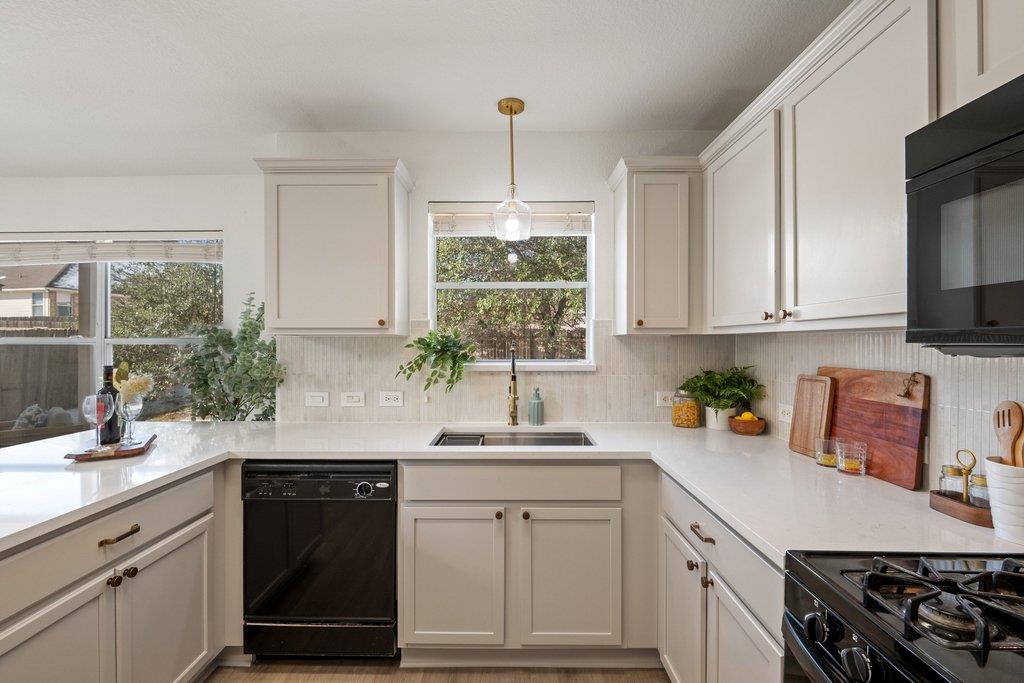 11416 Dog Leg Drive Austin TX 78717