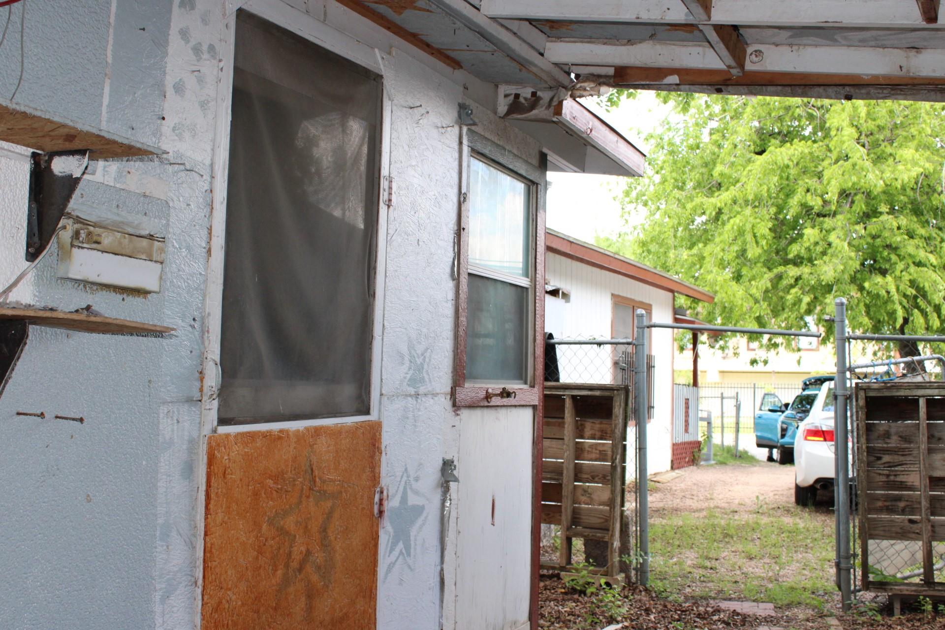 3017 Lyons Road Austin TX 78702