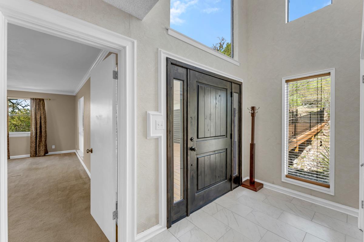 100 Semi Circle Horseshoe Bay TX 78657