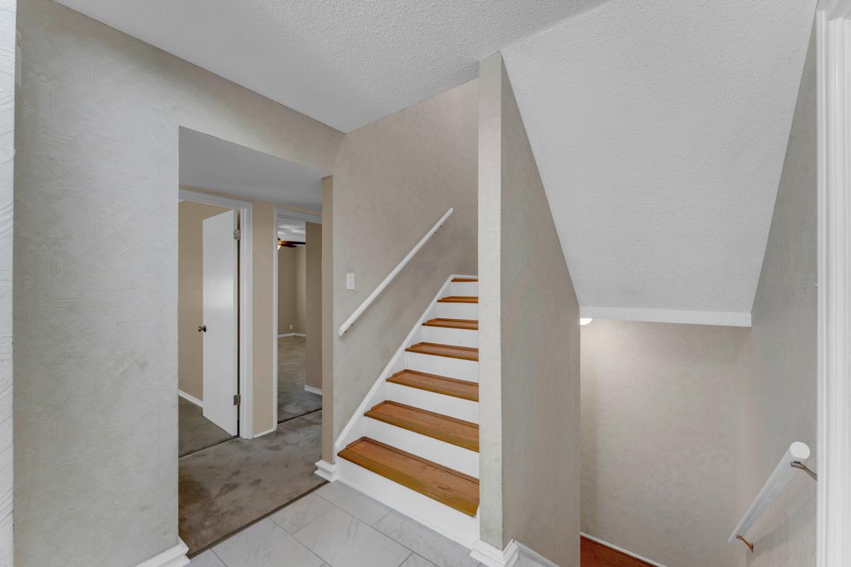 100 Semi Circle Horseshoe Bay TX 78657