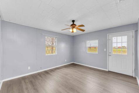 10001 Fm 1331 Taylor TX 76574