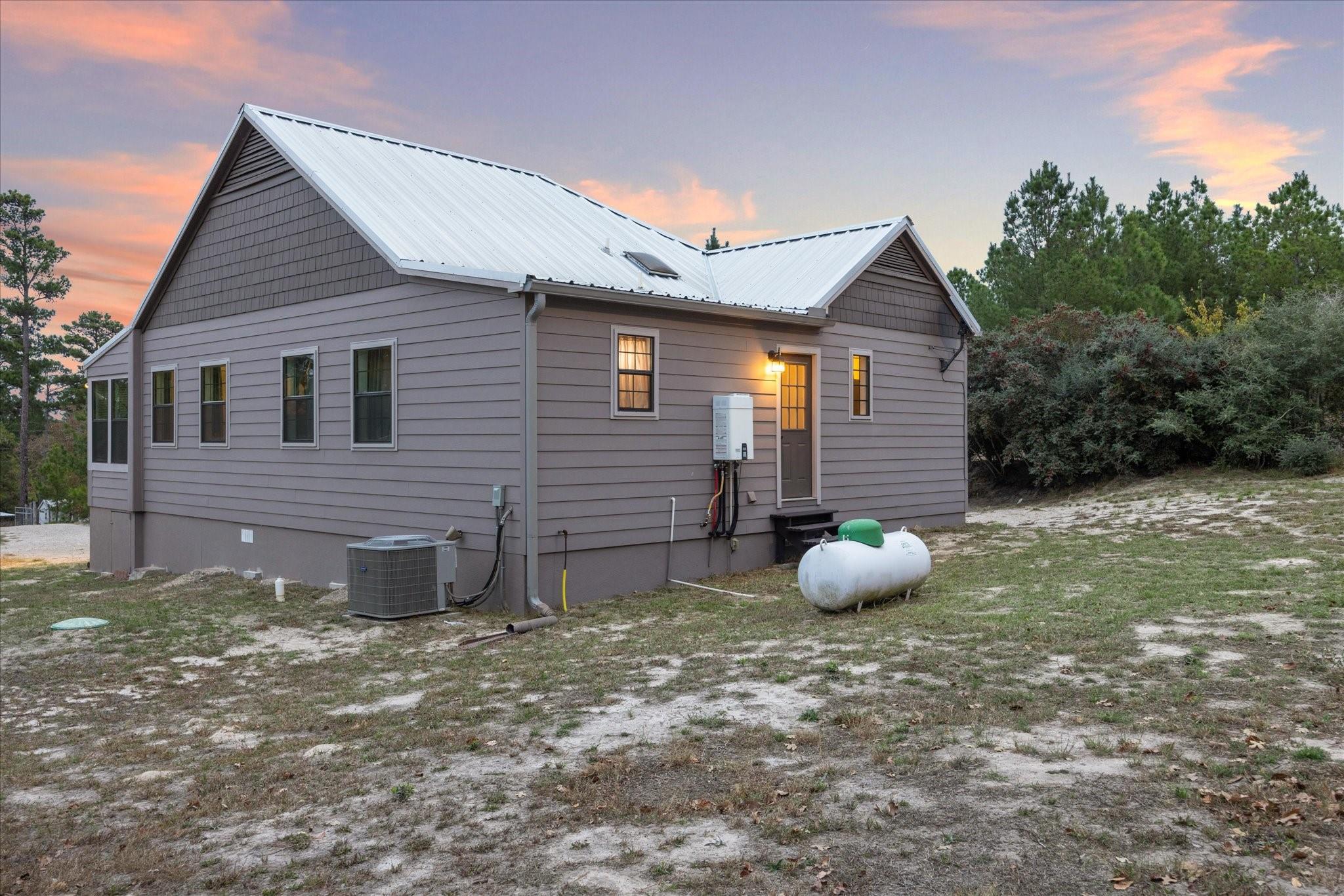 364 Ponderosa Loop Paige TX 78659