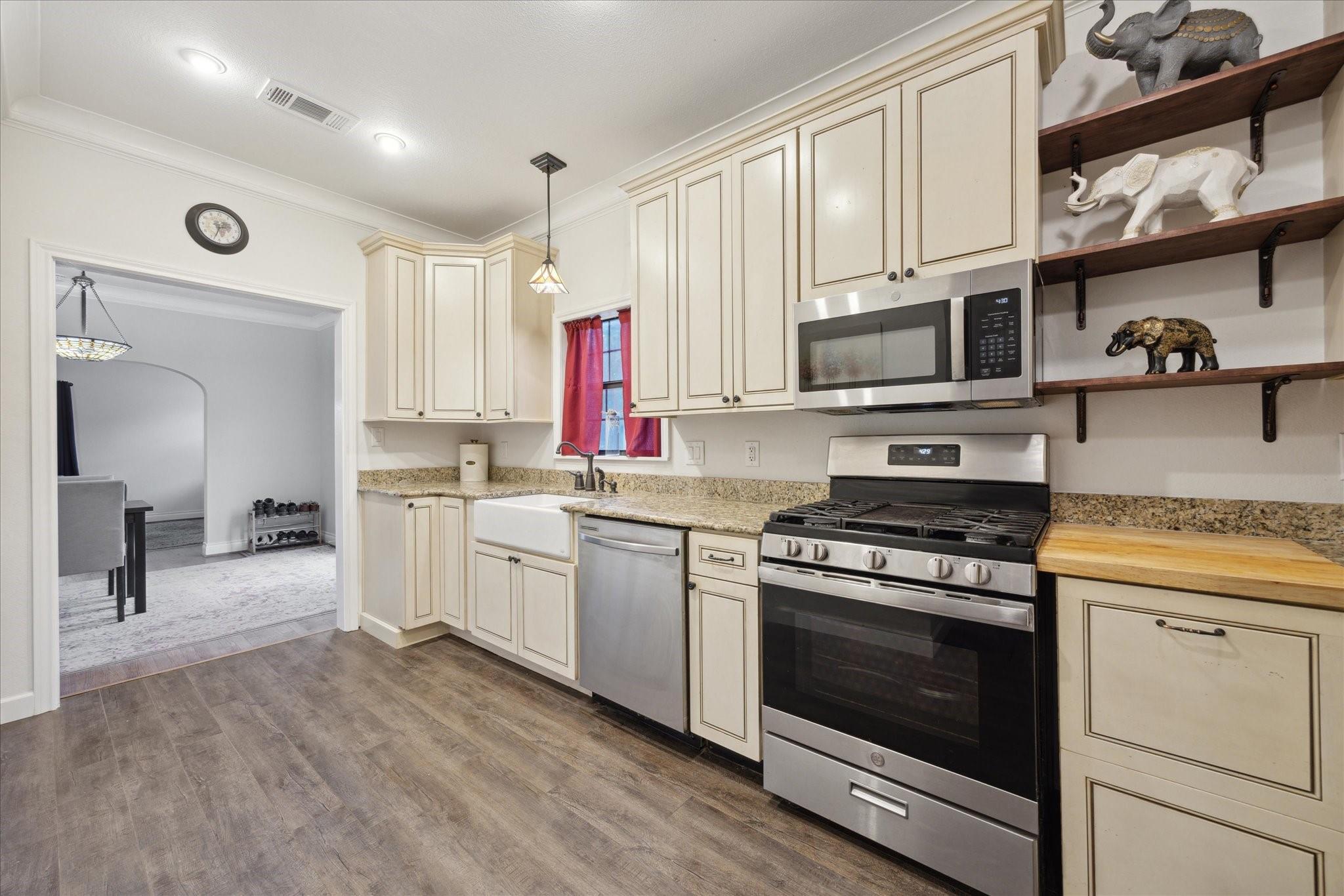 364 Ponderosa Loop Paige TX 78659