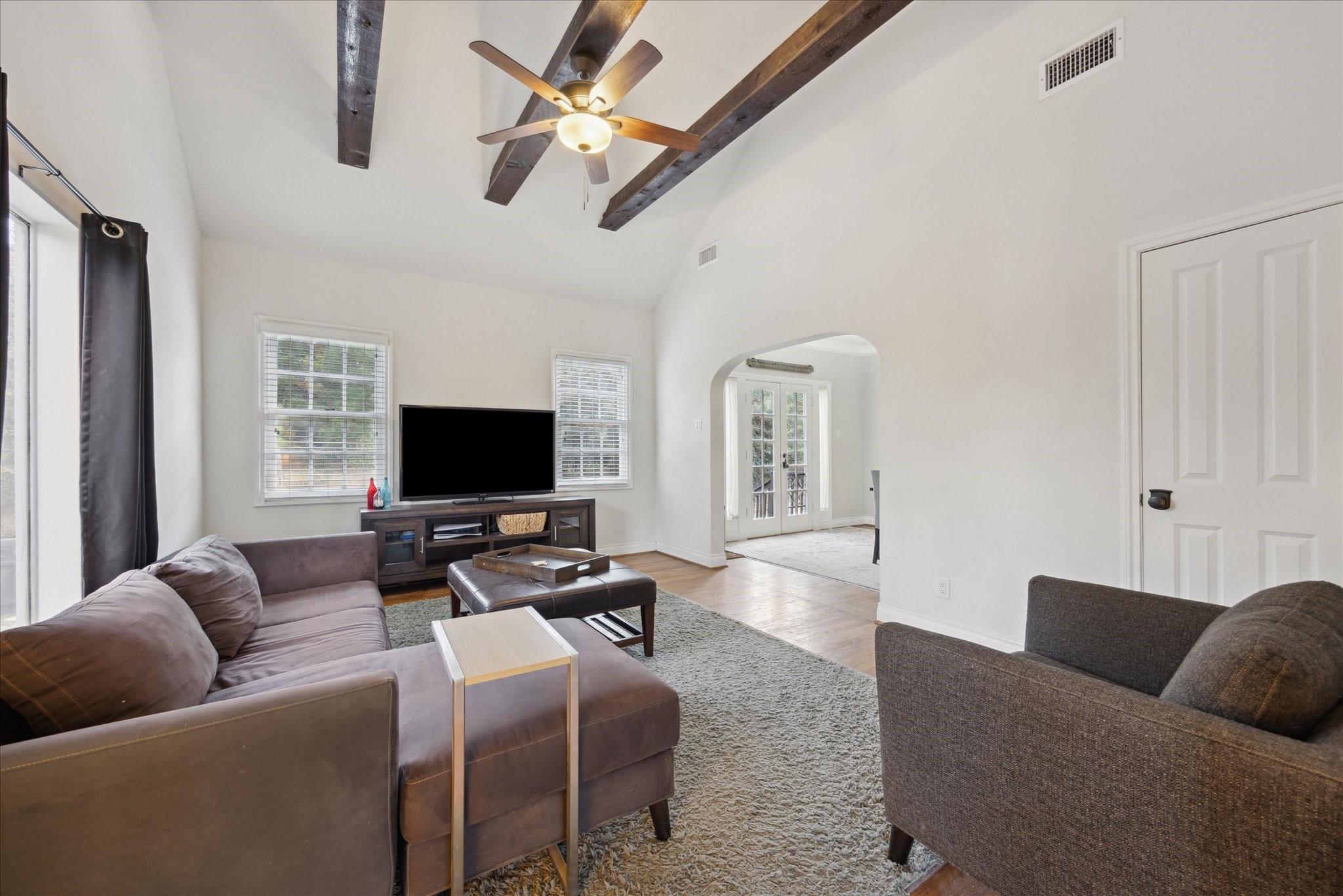 364 Ponderosa Loop Paige TX 78659