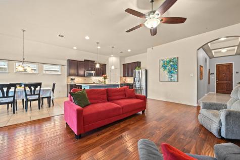 703 N Emory Cove Hutto TX 78634