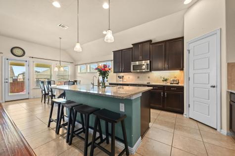 703 N Emory Cove Hutto TX 78634