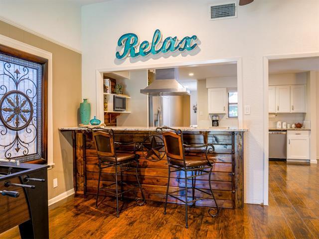 252 Meadowlakes Drive Meadowlakes TX 78654