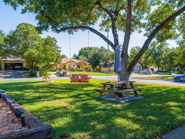 252 Meadowlakes Drive Meadowlakes TX 78654