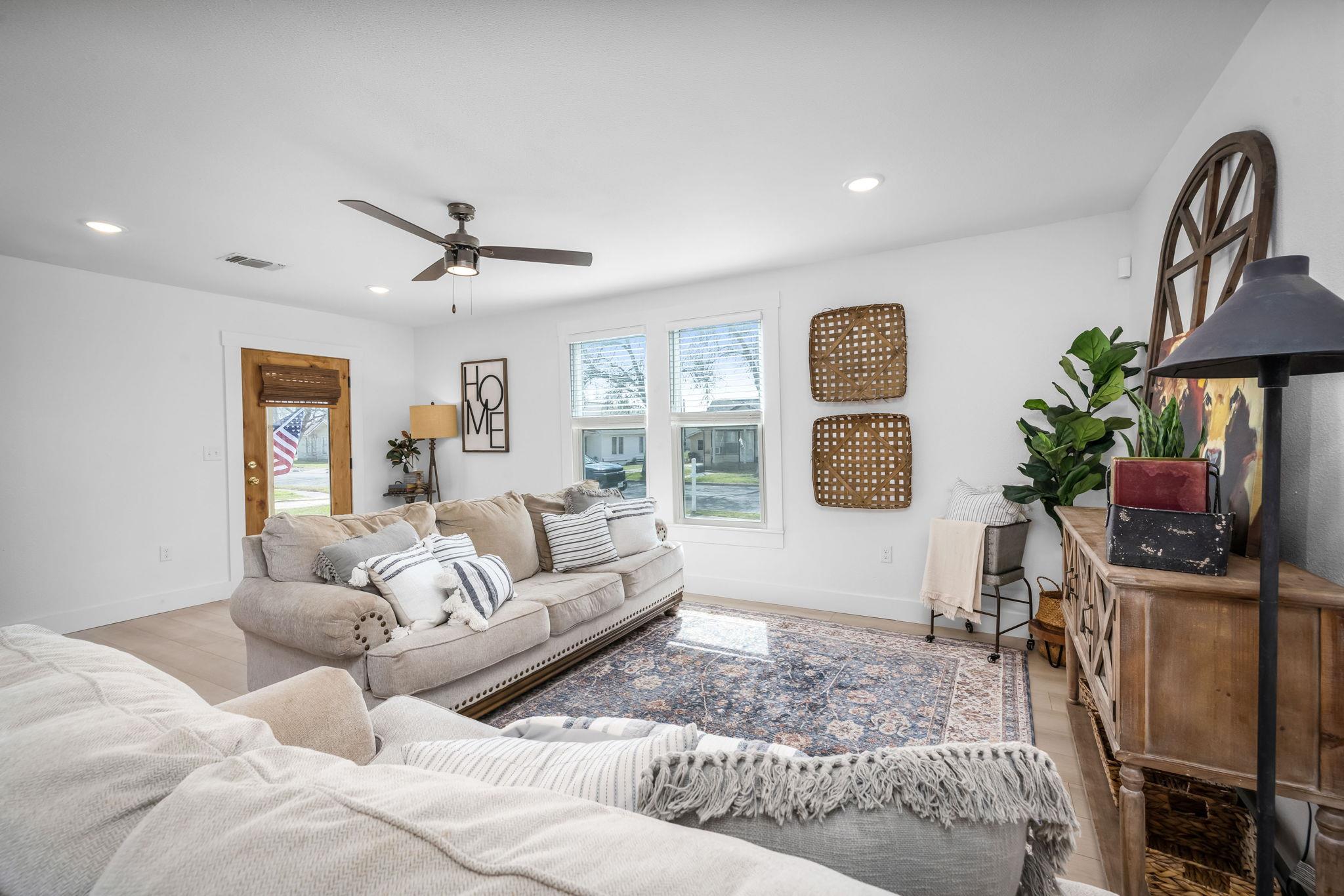 215 Paulus Street Schulenburg TX 78956
