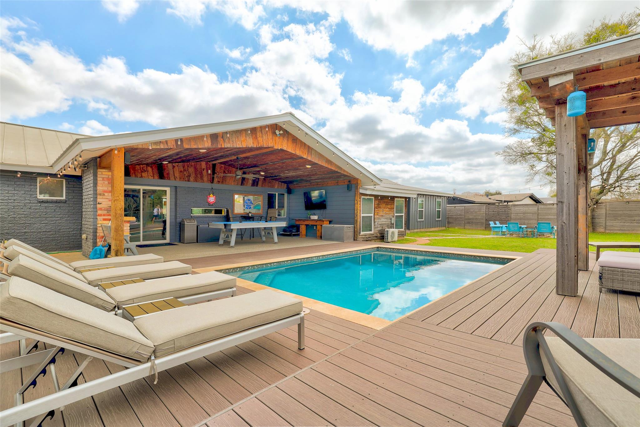 109 High Gabriel Drive Leander TX 78641