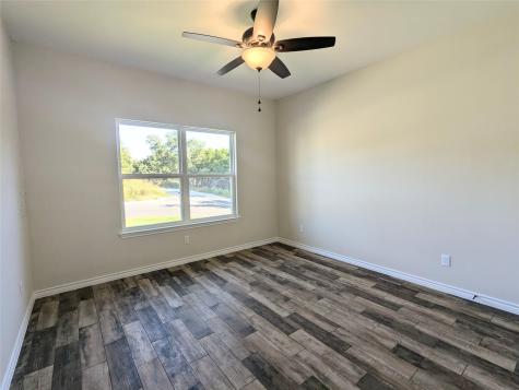1714 E Avenue G Lampasas TX 76550