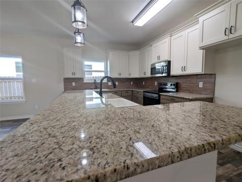 1714 E Avenue G Lampasas TX 76550