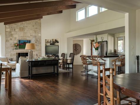 275 Indian Trail Wimberley TX 78676
