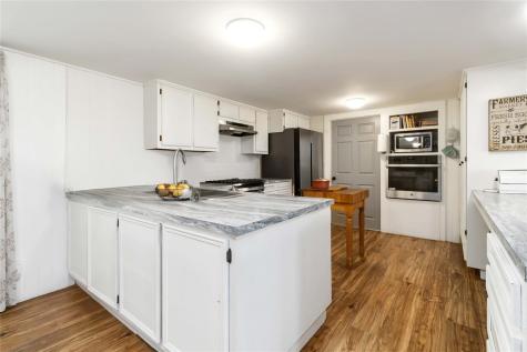 227 Henderson Lane Lockhart TX 78644
