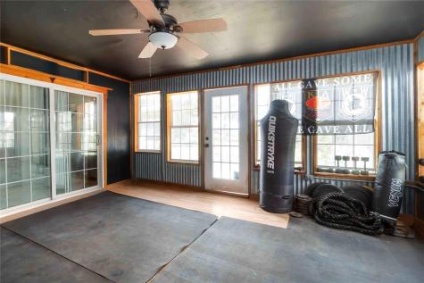 227 Henderson Lane Lockhart TX 78644