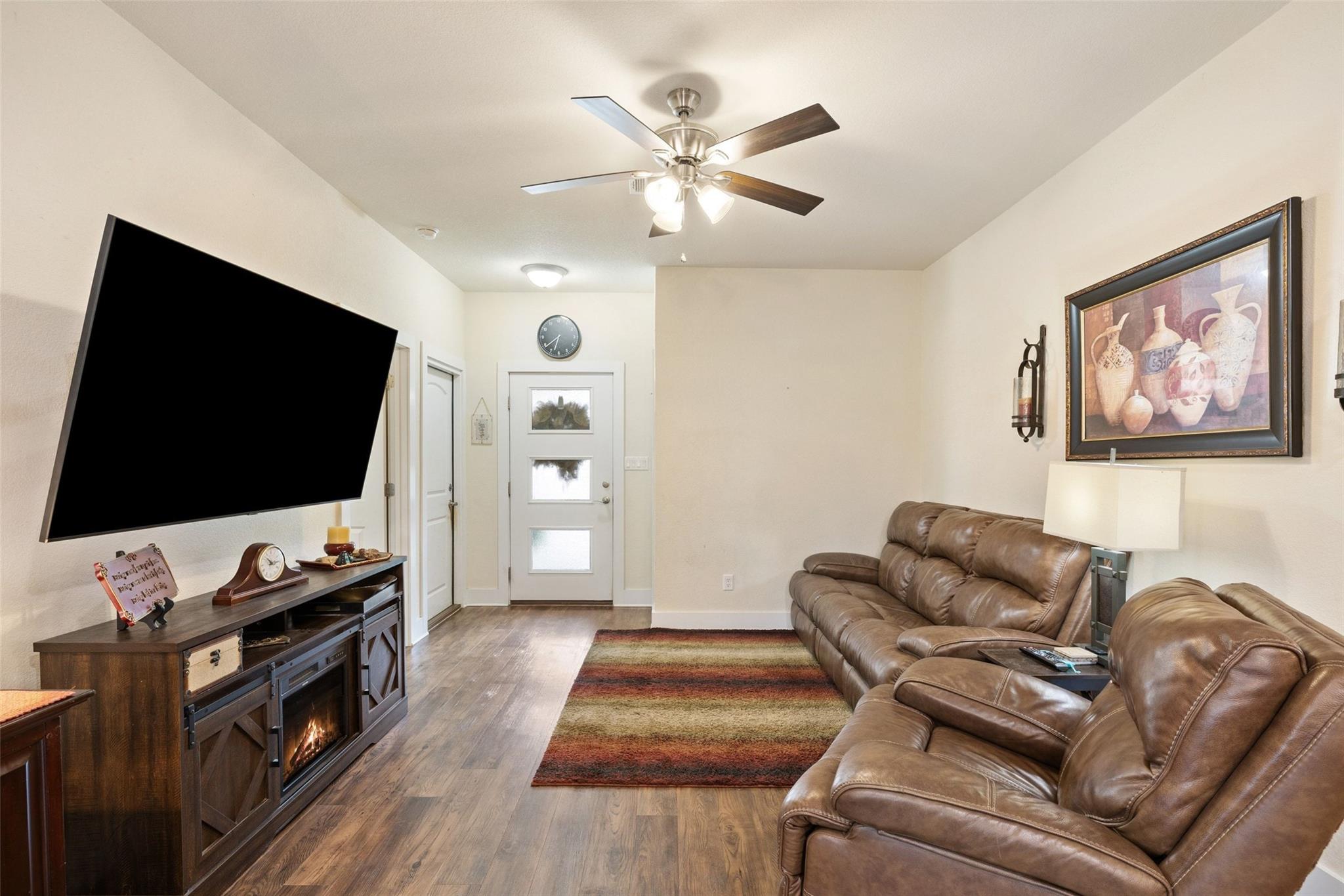 1625 Packsaddle Trail Kingsland TX 78639