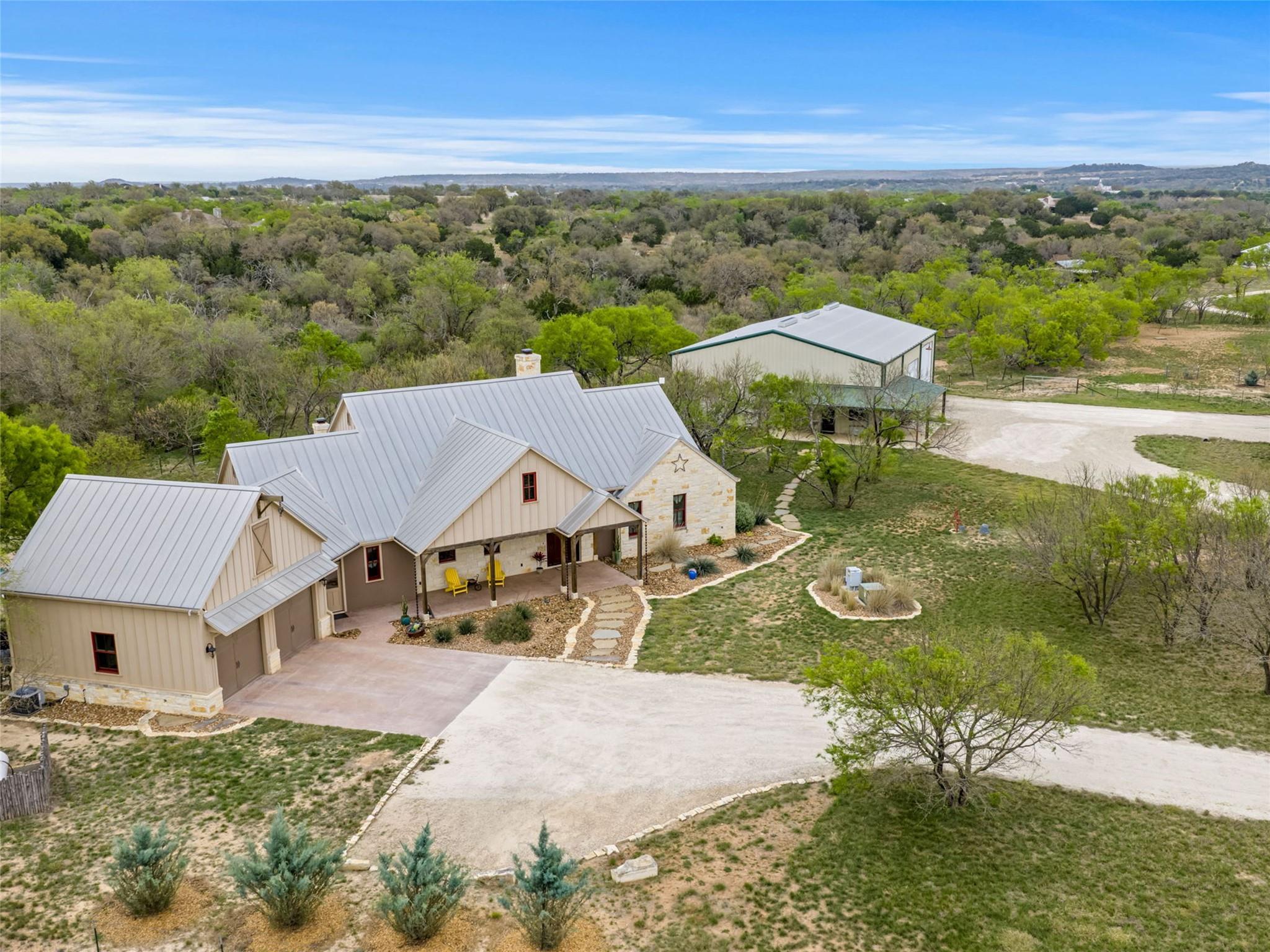 1503 Funf Kinder Road Fredericksburg TX 78624