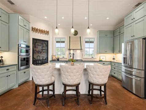 1503 Funf Kinder Road Fredericksburg TX 78624