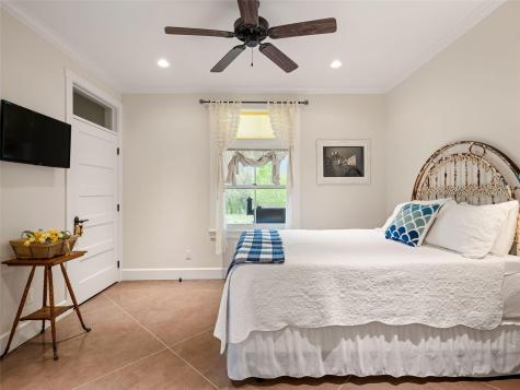 1503 Funf Kinder Road Fredericksburg TX 78624