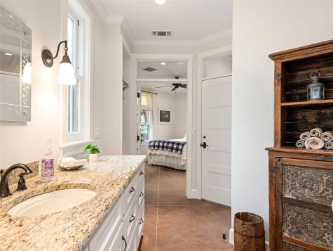 1503 Funf Kinder Road Fredericksburg TX 78624