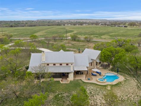1503 Funf Kinder Road Fredericksburg TX 78624