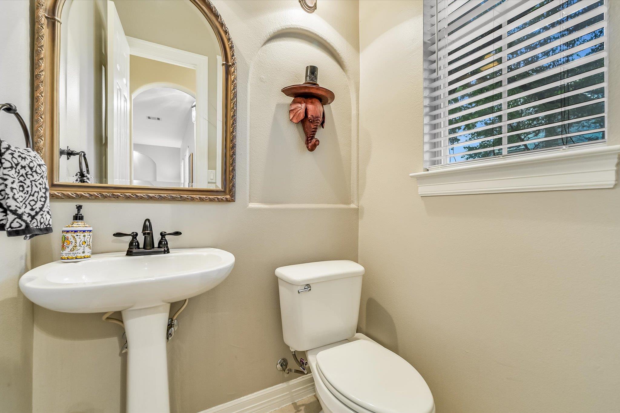 3816 Gaines Court Austin TX 78735