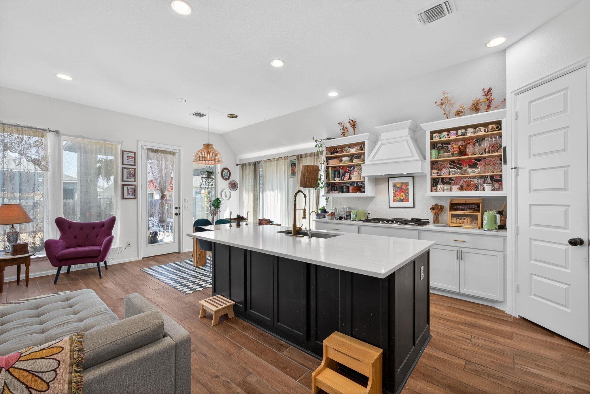 312 Jefferson Drive Kyle TX 78640