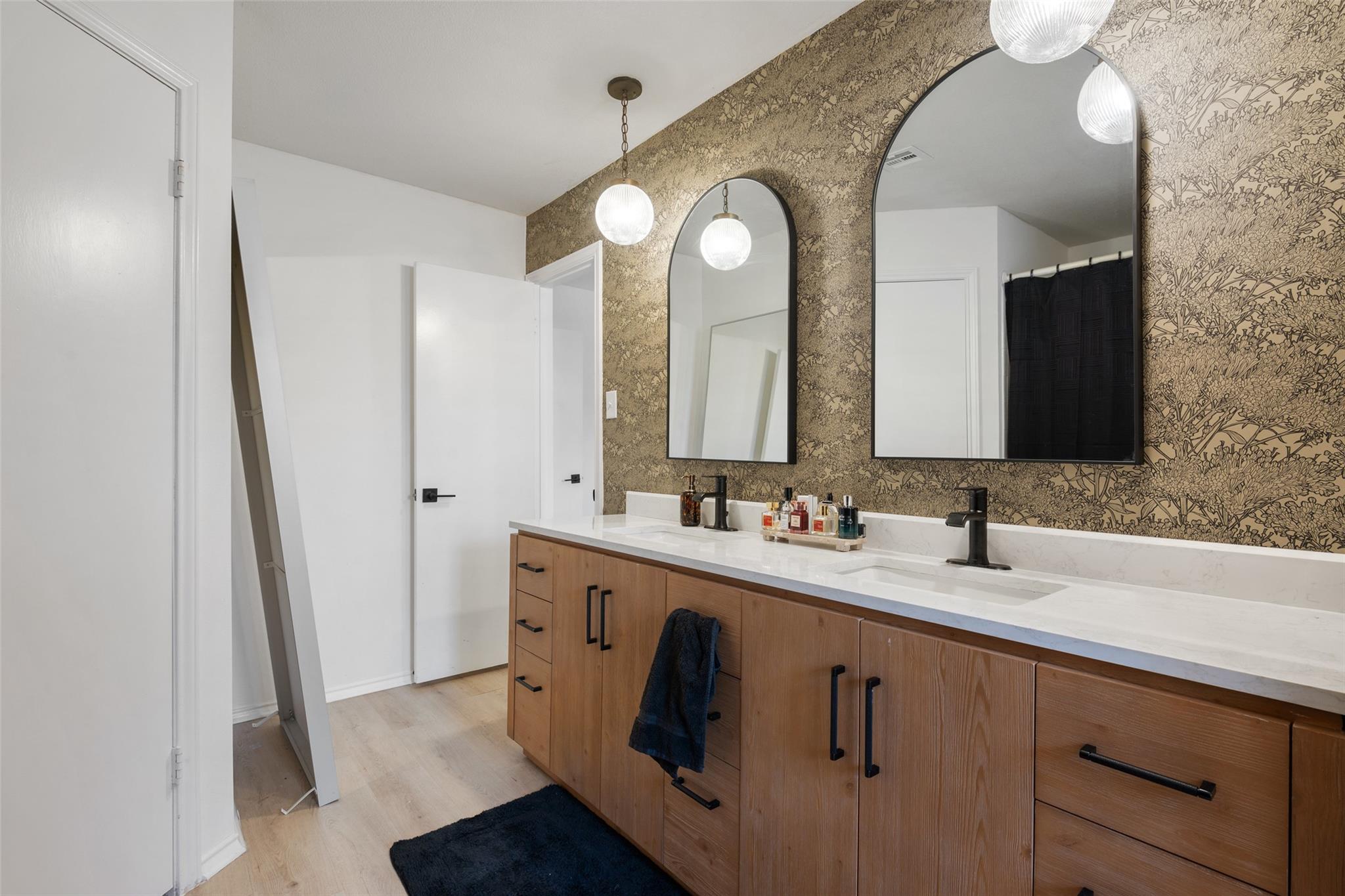 9833 Briar Ridge Drive Austin TX 78748