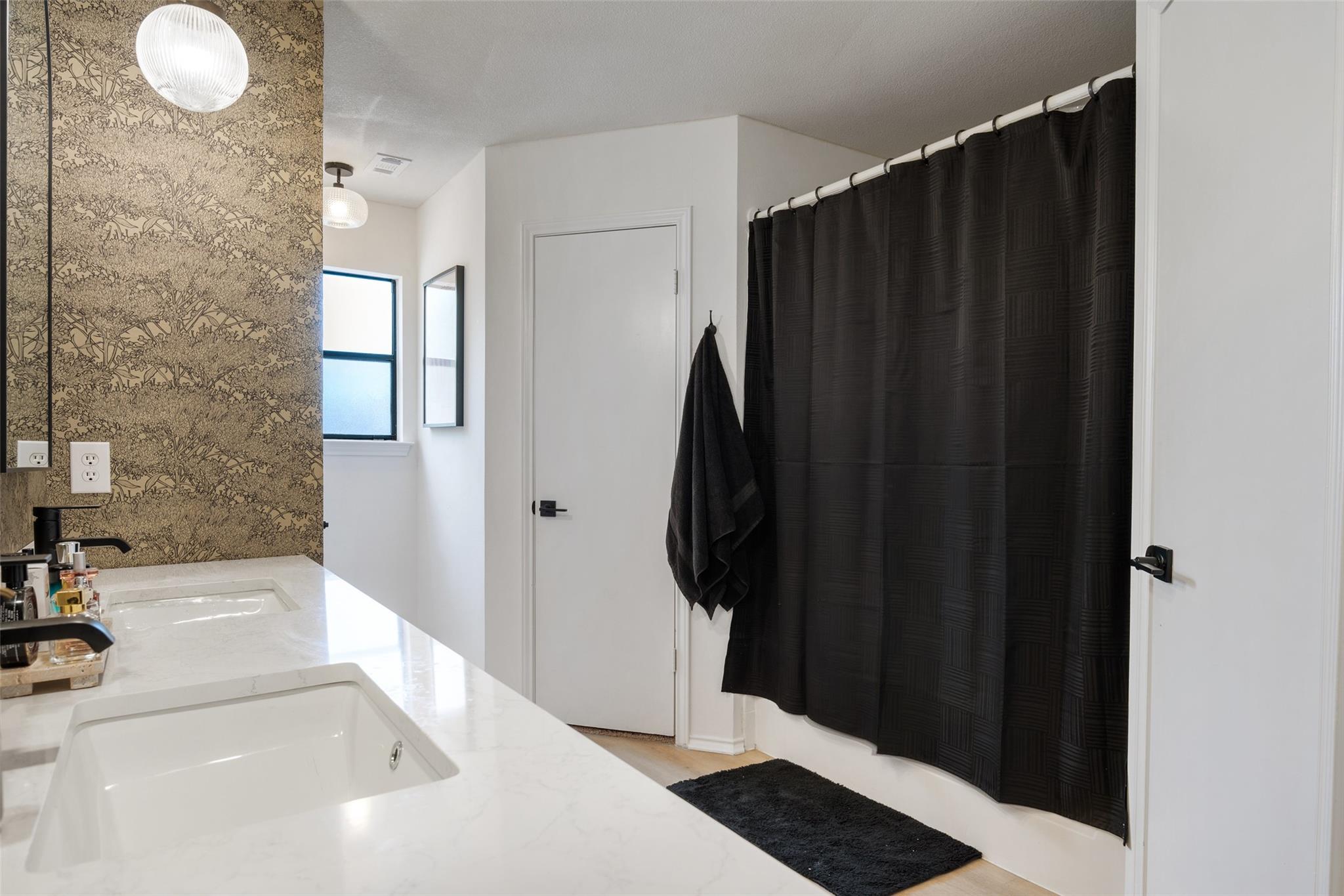 9833 Briar Ridge Drive Austin TX 78748