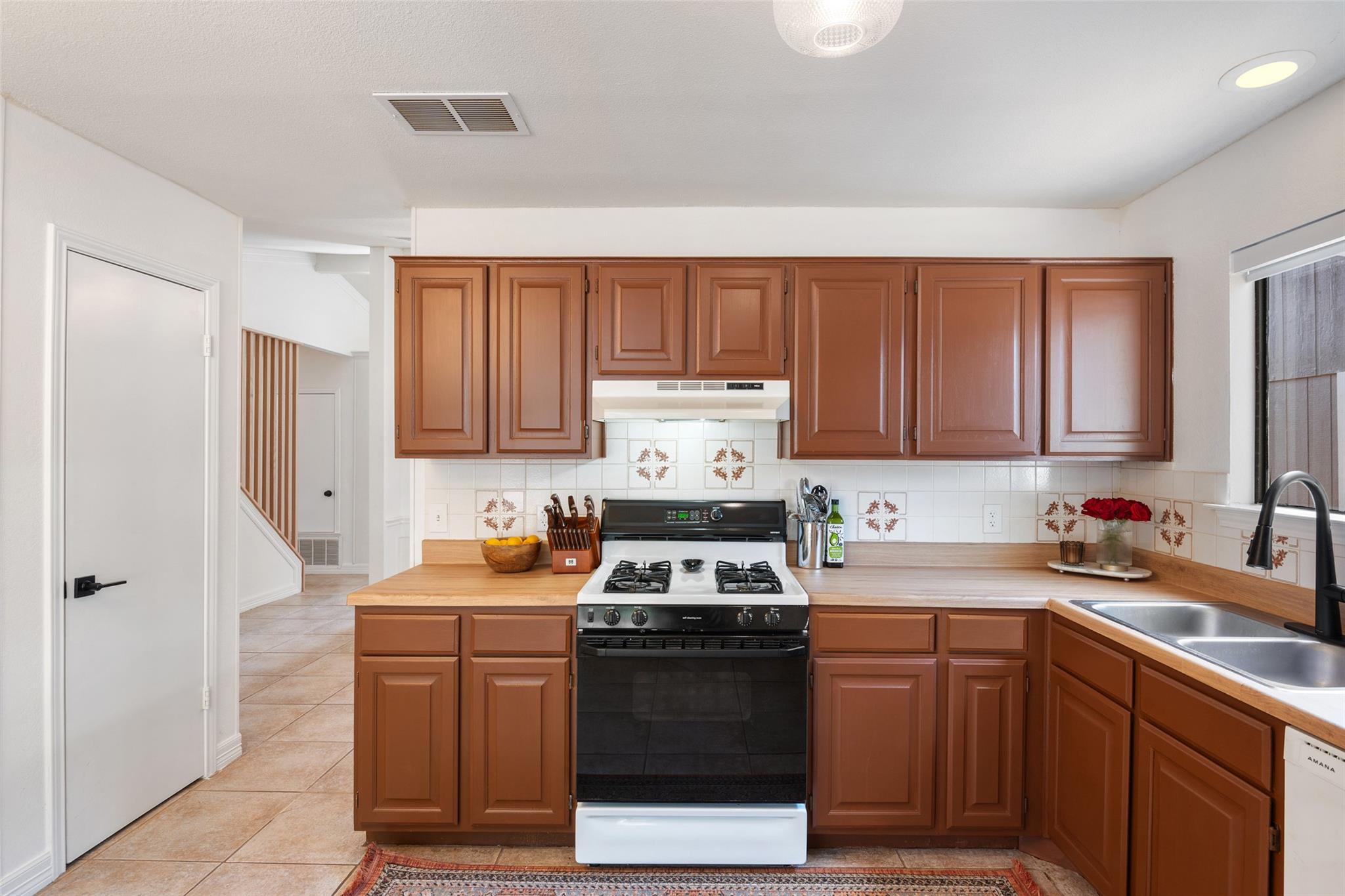 9833 Briar Ridge Drive Austin TX 78748