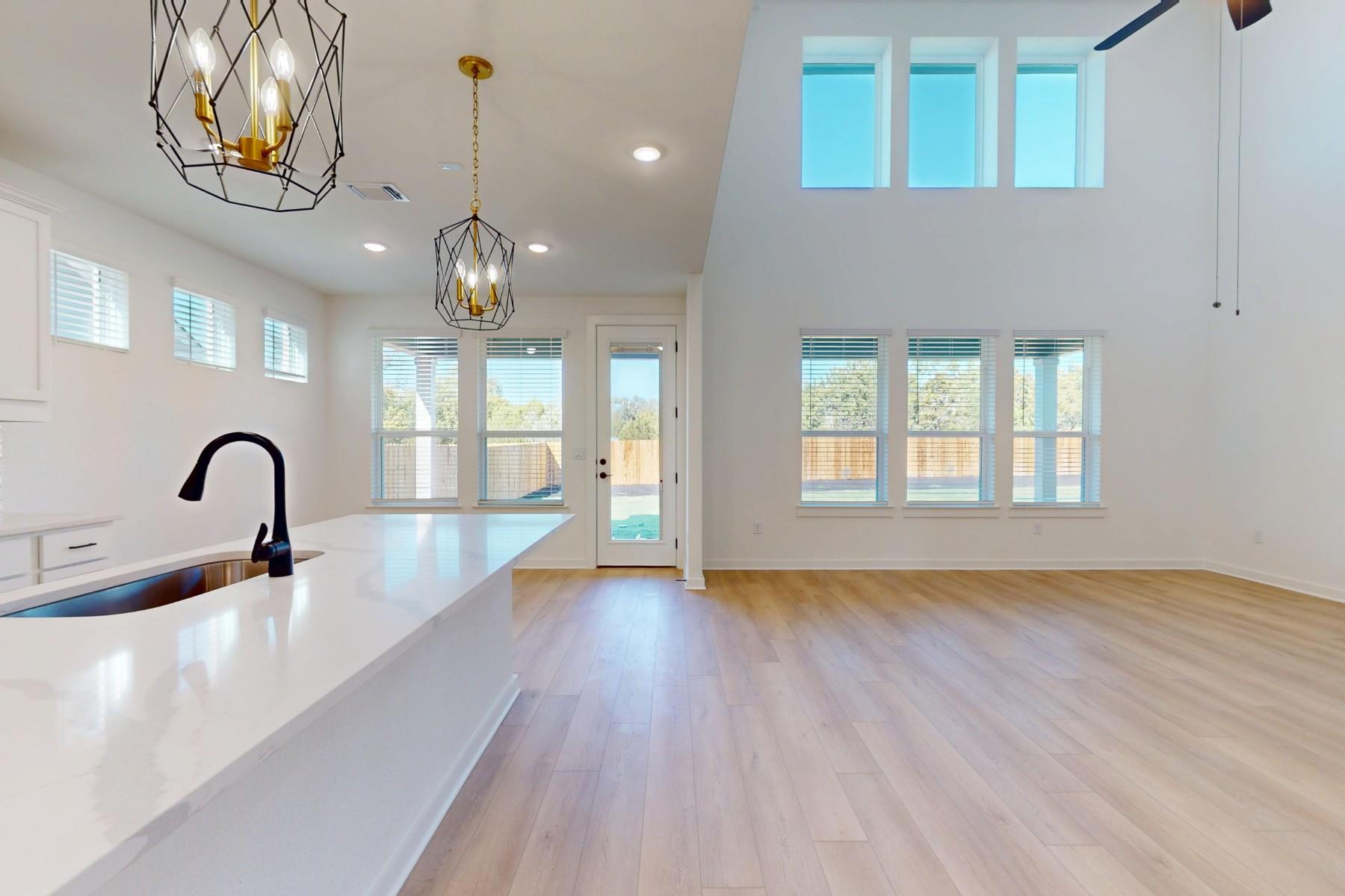 3925 Waxahachie Road Leander TX 78641
