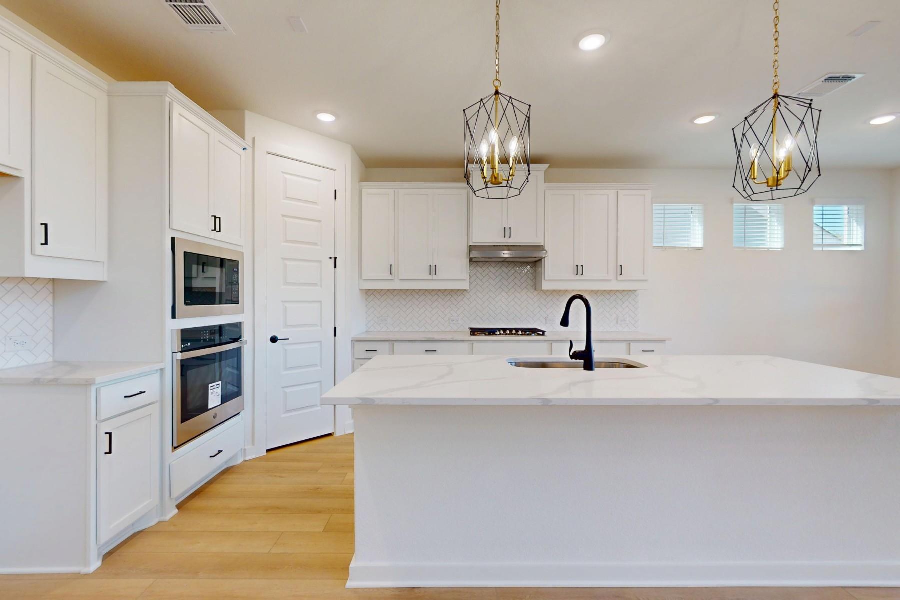3925 Waxahachie Road Leander TX 78641
