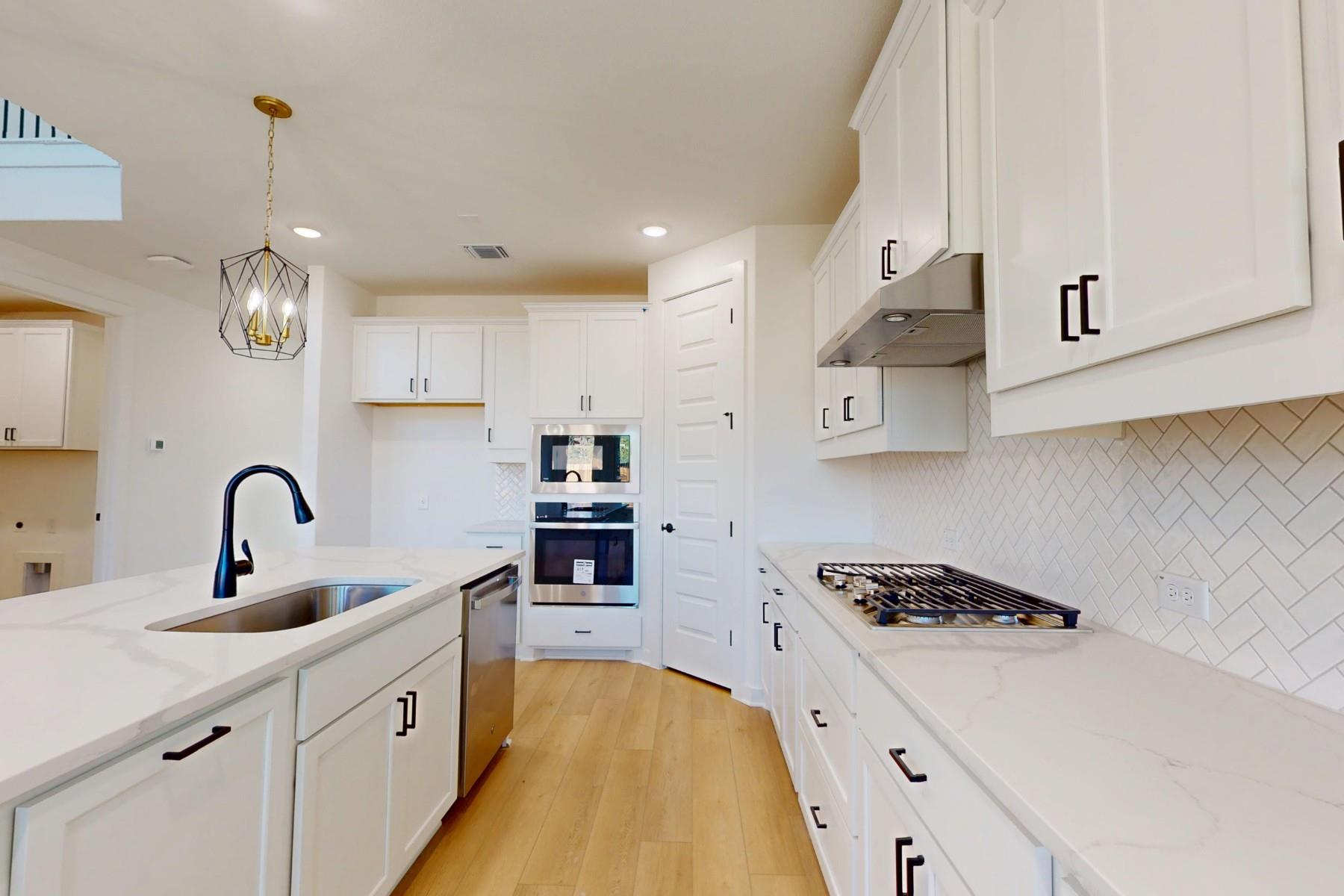3925 Waxahachie Road Leander TX 78641