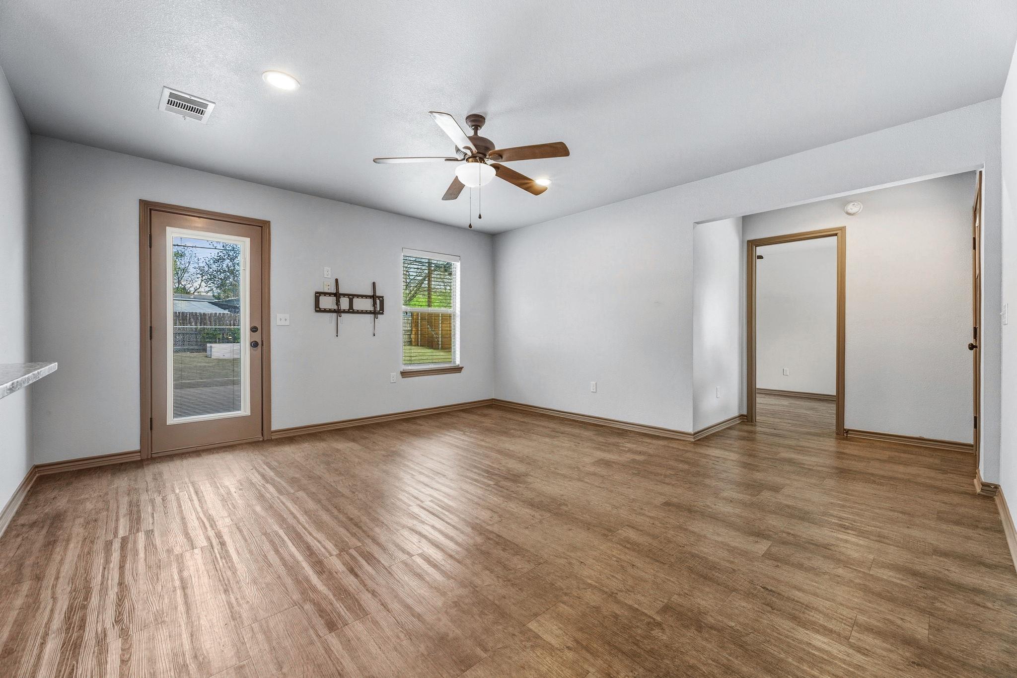 1812 Forestglade Drive Austin TX 78745