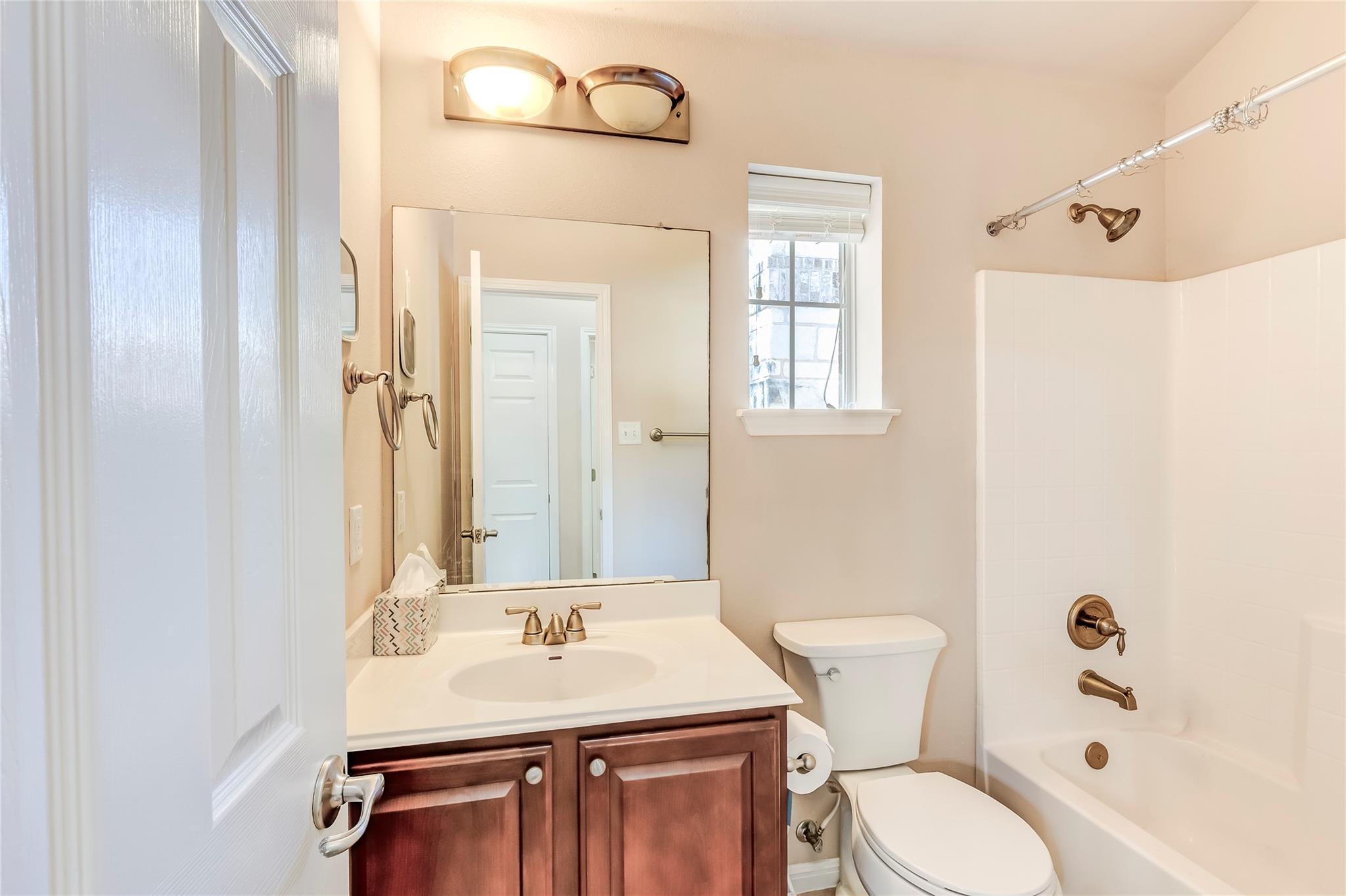 1533 Clary Sage Loop Round Rock TX 78665