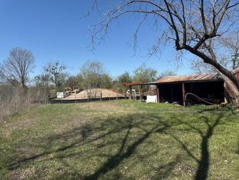 517 Giddings Street Lexington TX 78947