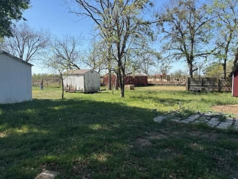517 Giddings Street Lexington TX 78947