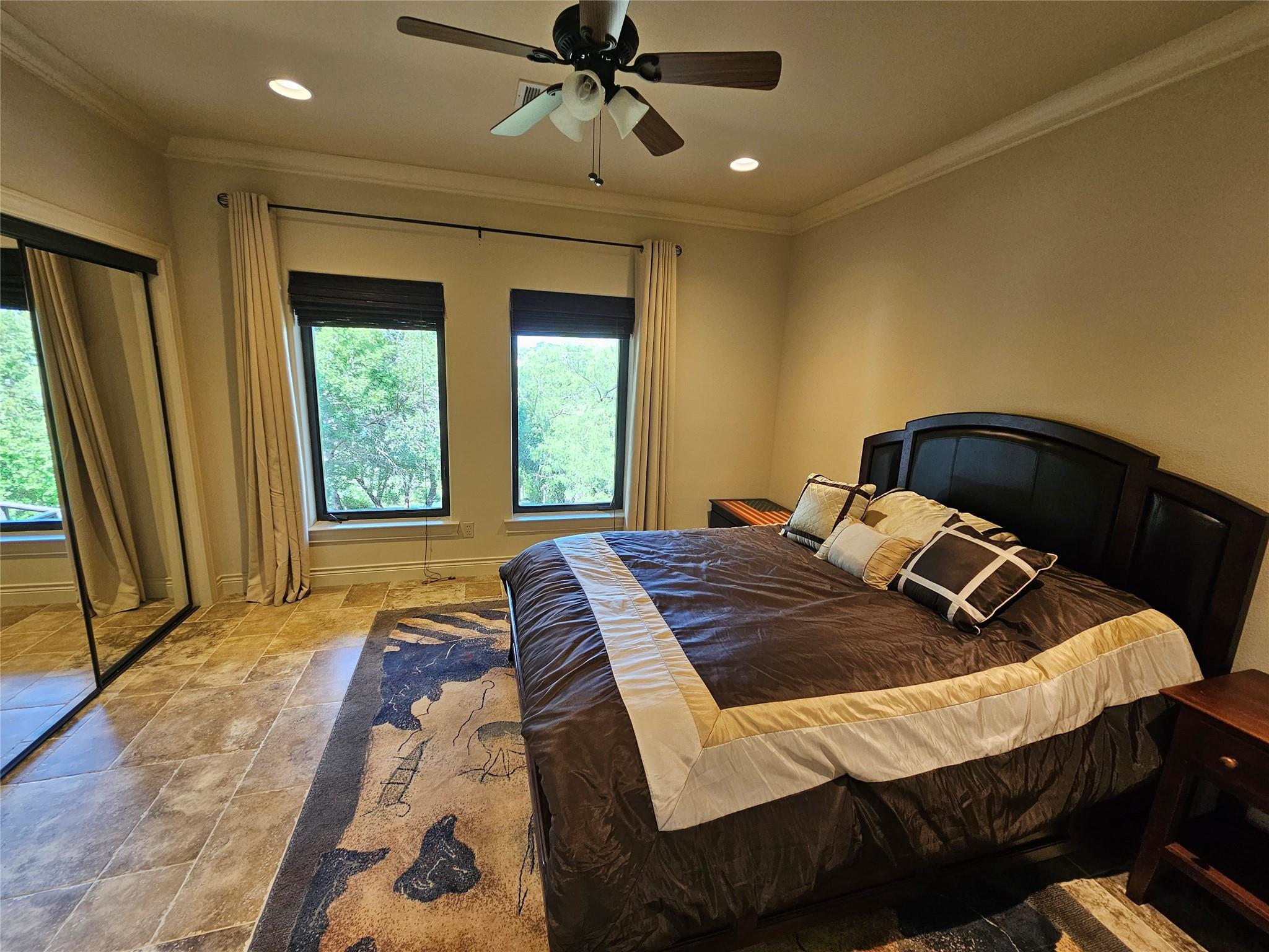 1231 Lake Shore Drive Spicewood TX 78669