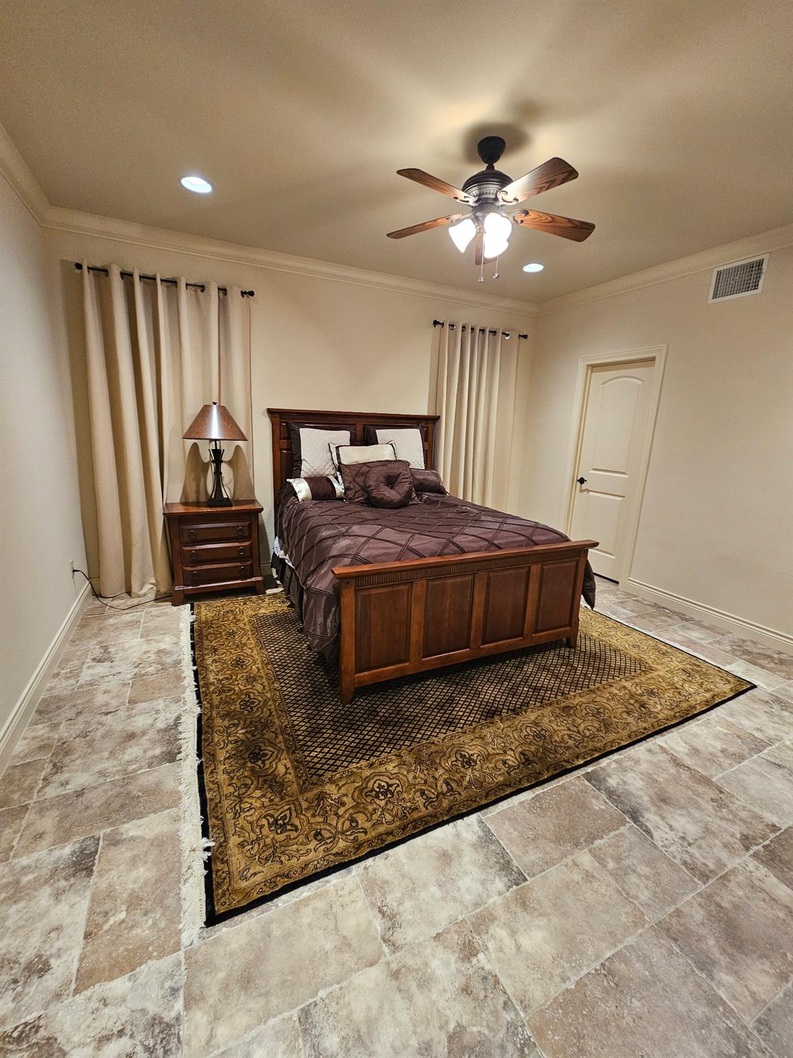 1231 Lake Shore Drive Spicewood TX 78669