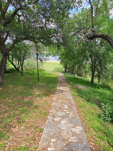 1231 Lake Shore Drive Spicewood TX 78669