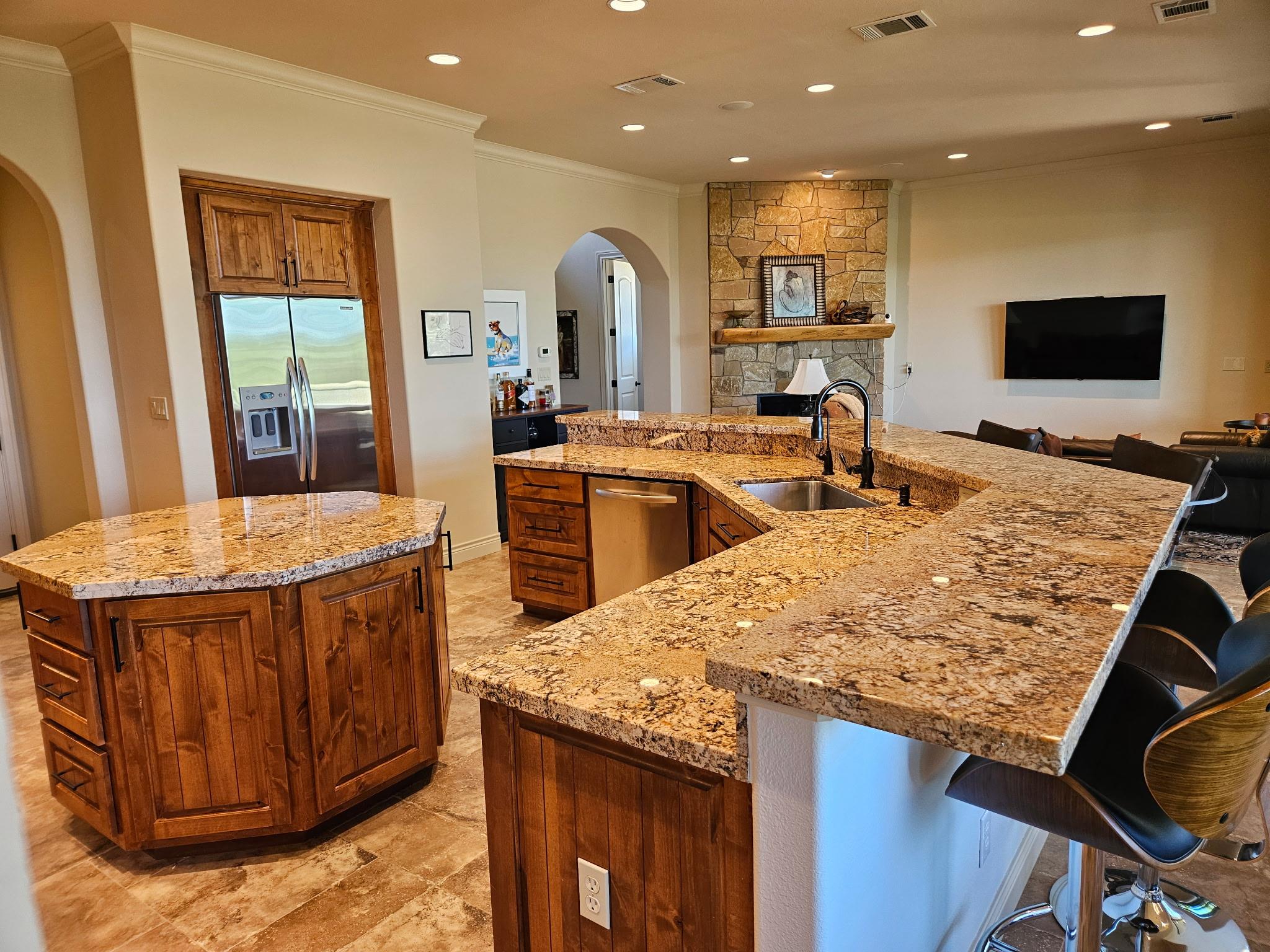1231 Lake Shore Drive Spicewood TX 78669