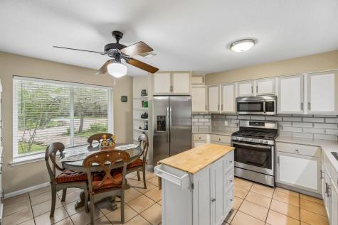 300 Bluff Road Spicewood TX 78669