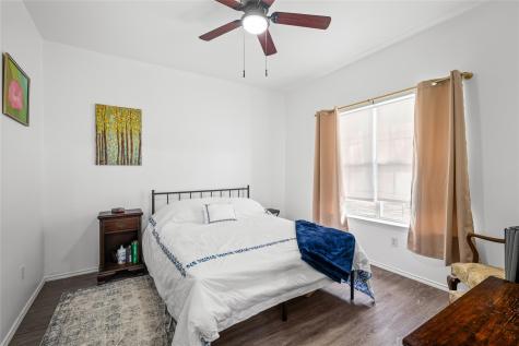 301 Buckeye Trail La Grange TX 78945