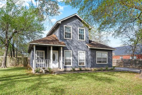 301 Buckeye Trail La Grange TX 78945